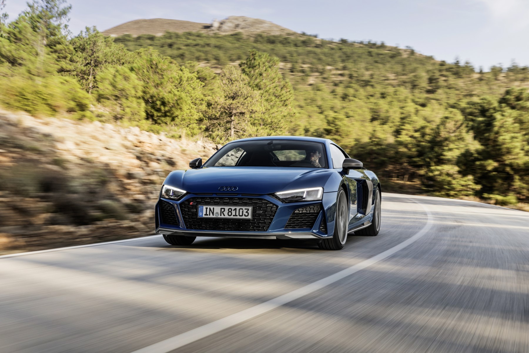 Audi R8 (2019) : 3/4 avant gauche bleu