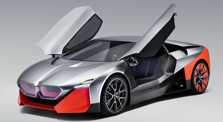 BMW Vision M Next (2019) : 3/4 avant portes ouvertes