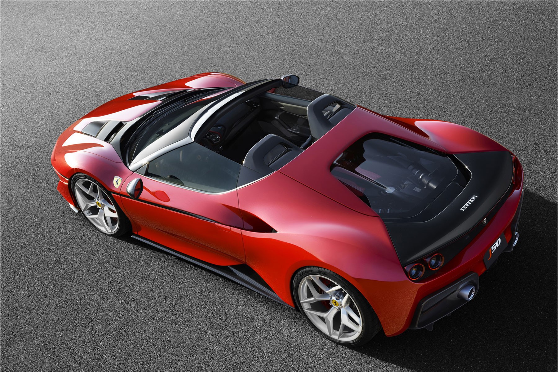 Une rarissime Ferrari J50 (2016) à vendre - Sport Auto