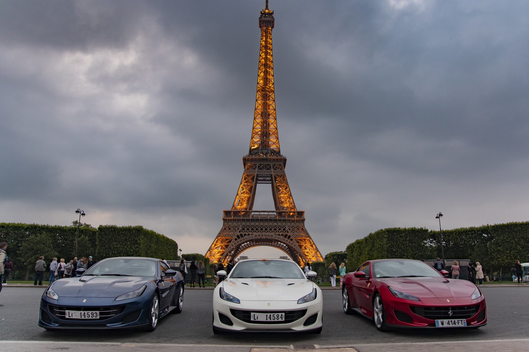 Ferrari Portofino (2018) : bleu blanc rouge à Paris