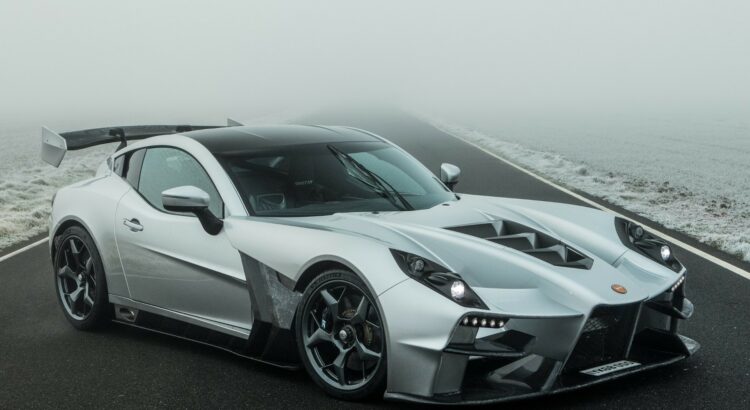 Ginetta Akula (2020) : 3/4 avant droit gris