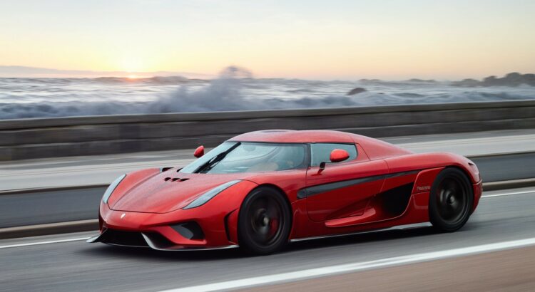 Koenigsegg Regera (2017) : 3/4 avant gauche rouge