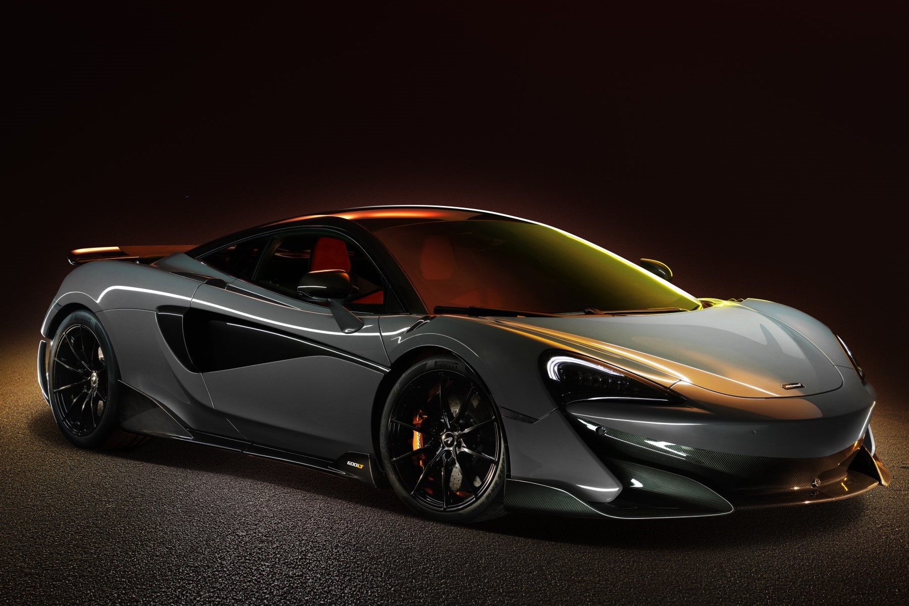 McLaren 600LT (2018) : 3/4 avant droit gris