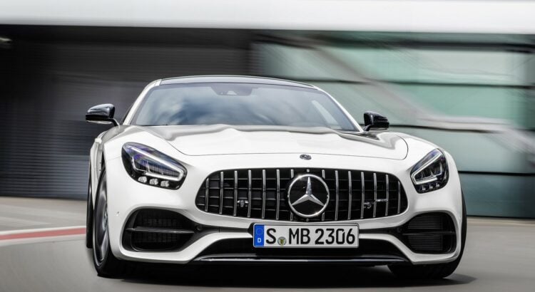 Mercedes-AMG GT restylée (2018) : plein face dynamique