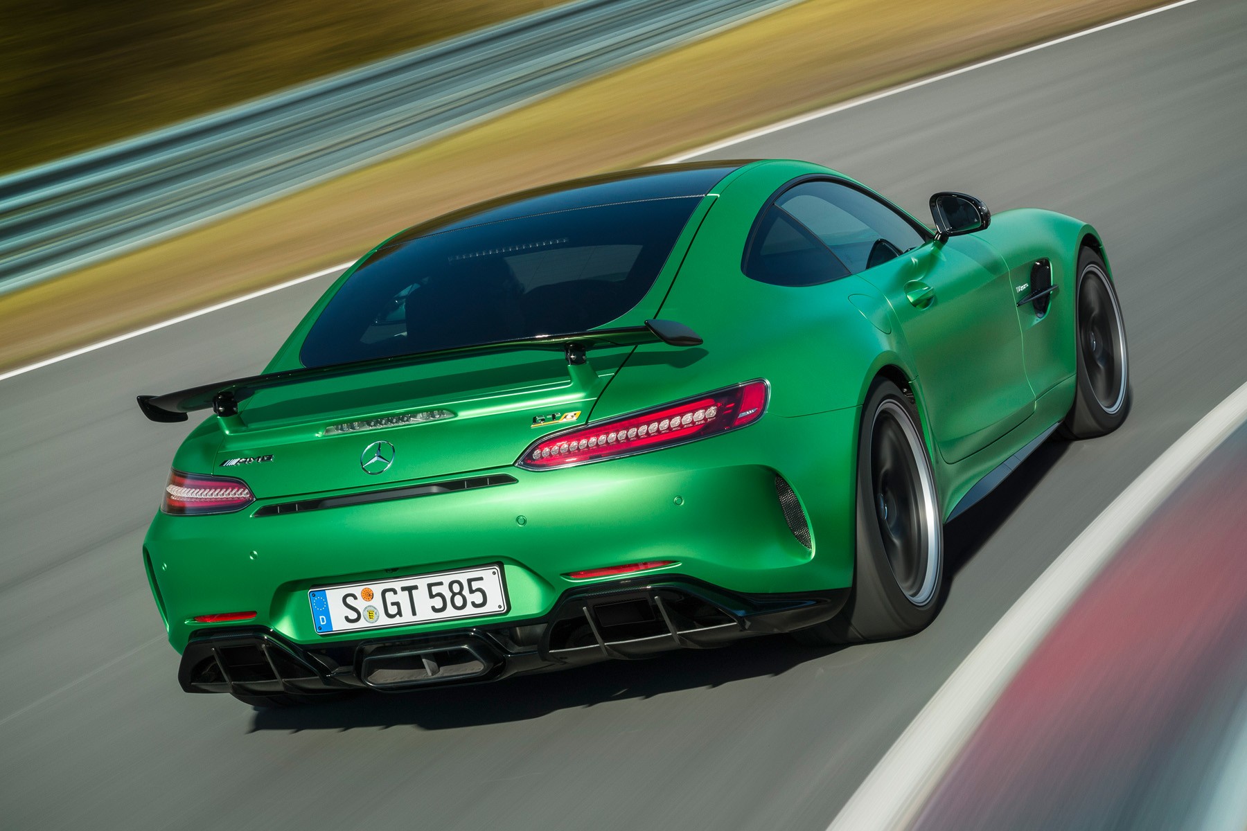 Mercedes AMG GT R