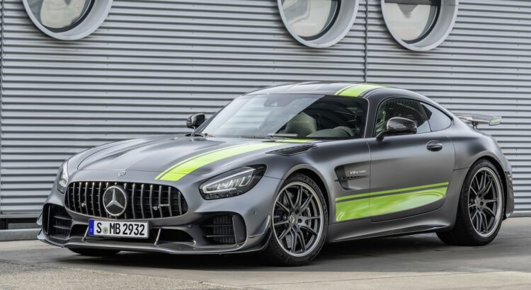 Encore plus radicale que la Mercedes AMG GT R voici la Mercedes-AMG GT R Pro (2018)