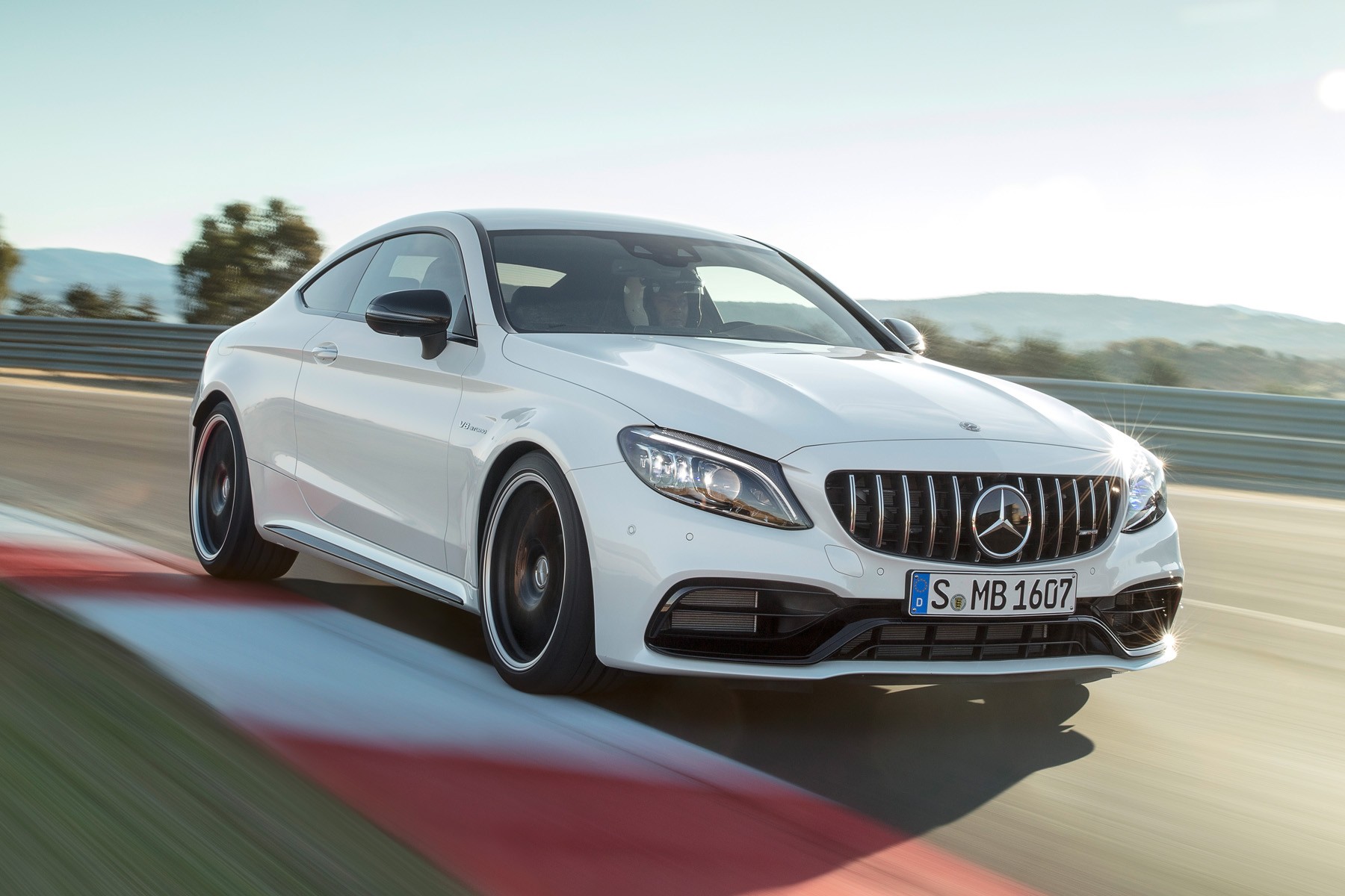 Mercedes-AMG C63 Coupé (2018) : sur circuit