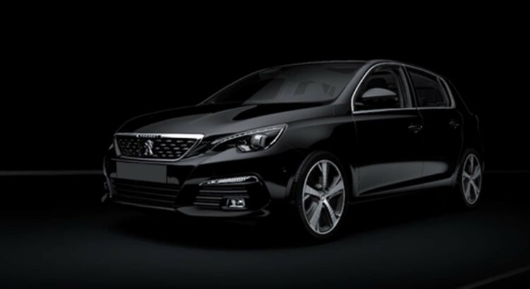 Peugeot 308 (2017) : focus sur la calandre plus imposante et verticale