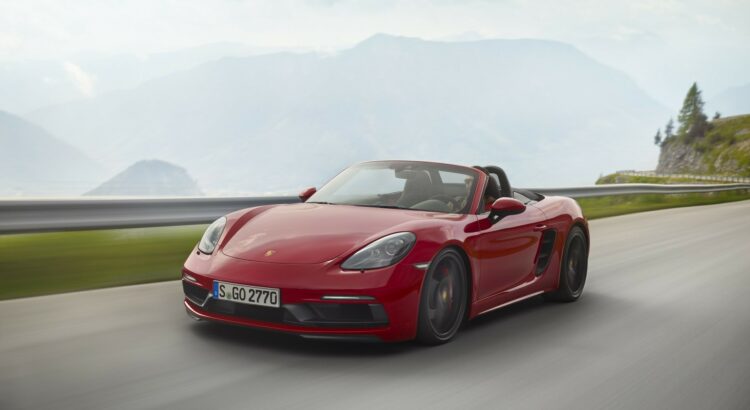 Porsche 718 Boxster GTS (2017) : 3/4 avant gauche rouge