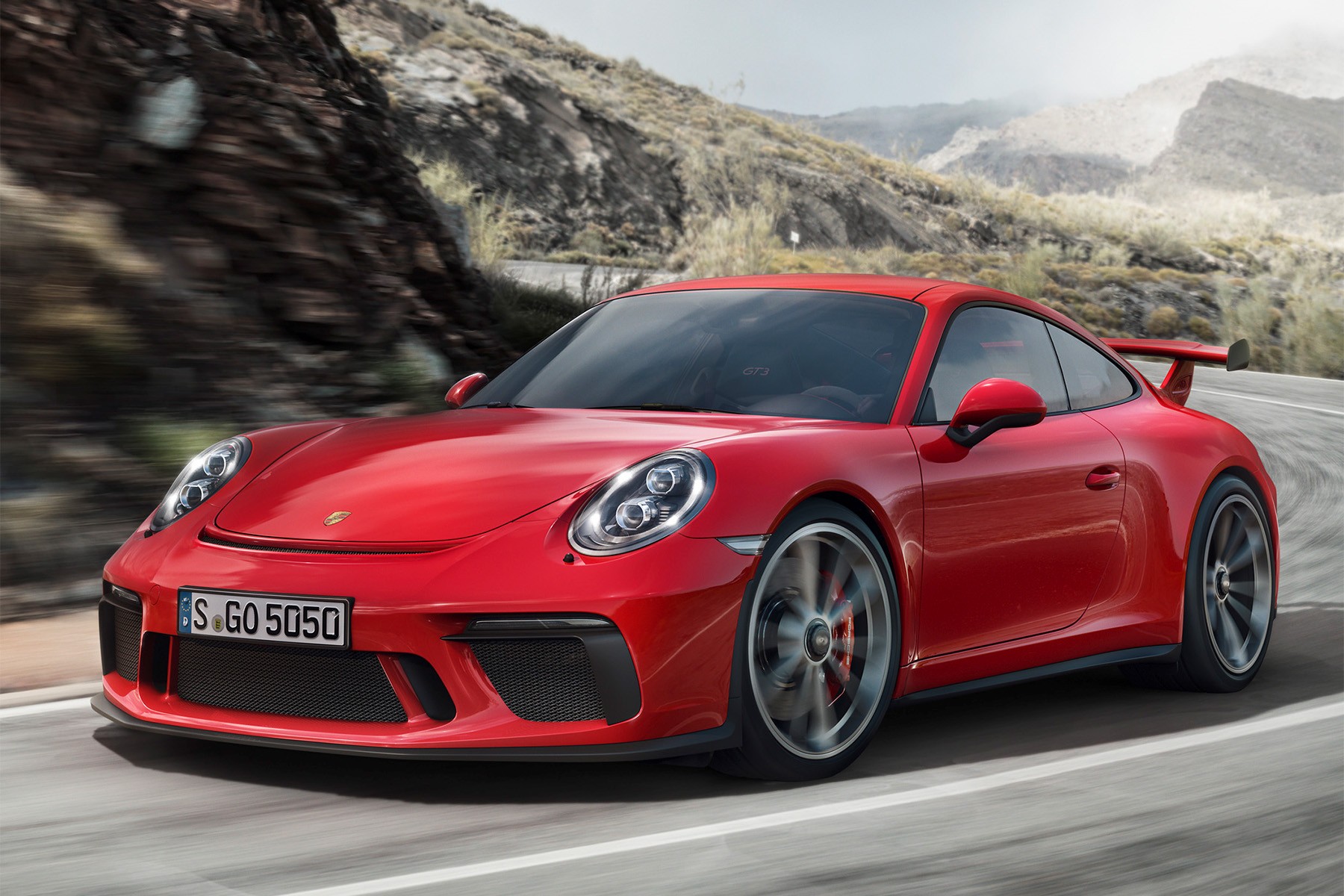 La Porsche 911 GT3 (2017) phase II conserve son 6 cylindres à plat atmosphérique, mais comparé à l'ancienne génération sa puissance passe de 475 à 500 ch