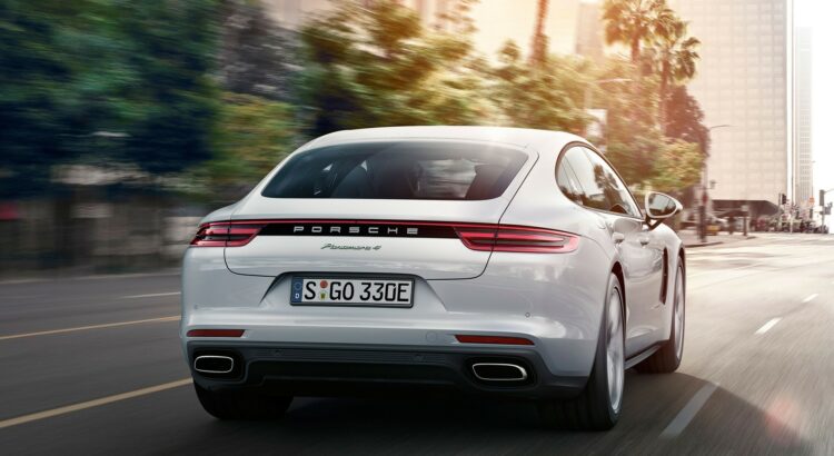 Porsche Panamera 4 E-Hybrid