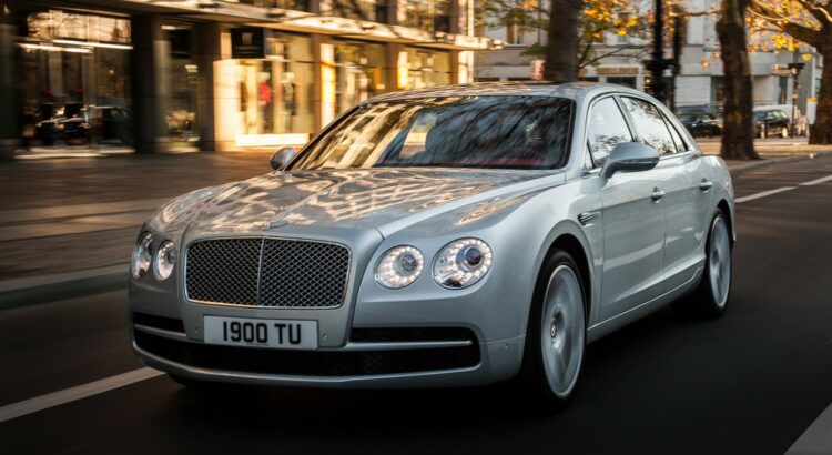 Bentley Flying Spur 4.0i V8 507    (Berline)