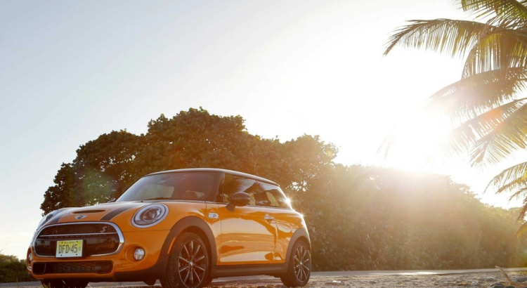 Mini Mini 2.0i Twin Power Turbo 211  BVA6 Edition 211 John Cooper Works (Berline)