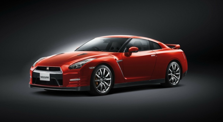 Nissan GT-R 3.8i V6 600 Nismo (Coupé)