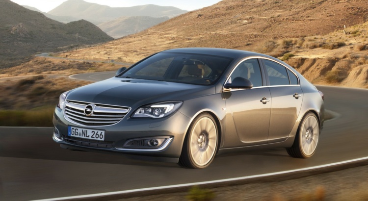 Opel Insignia 2.8i V6 BiTurbo 325 4x4   (Break)