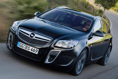 Opel Insignia 2.8i V6 BiTurbo 325 4x4   (Break)
