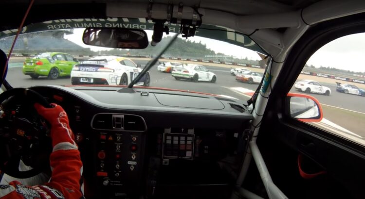 La regrettée Sabine Schmitz n'était pas surnommée la "reine du Nürburgring" par hasard : la preuve en images !