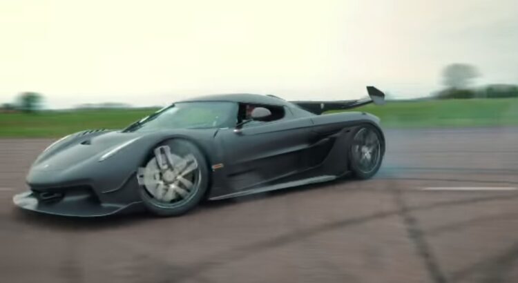 Vidéo : Deux Koenigsegg Jesko brûlent de la gomme !