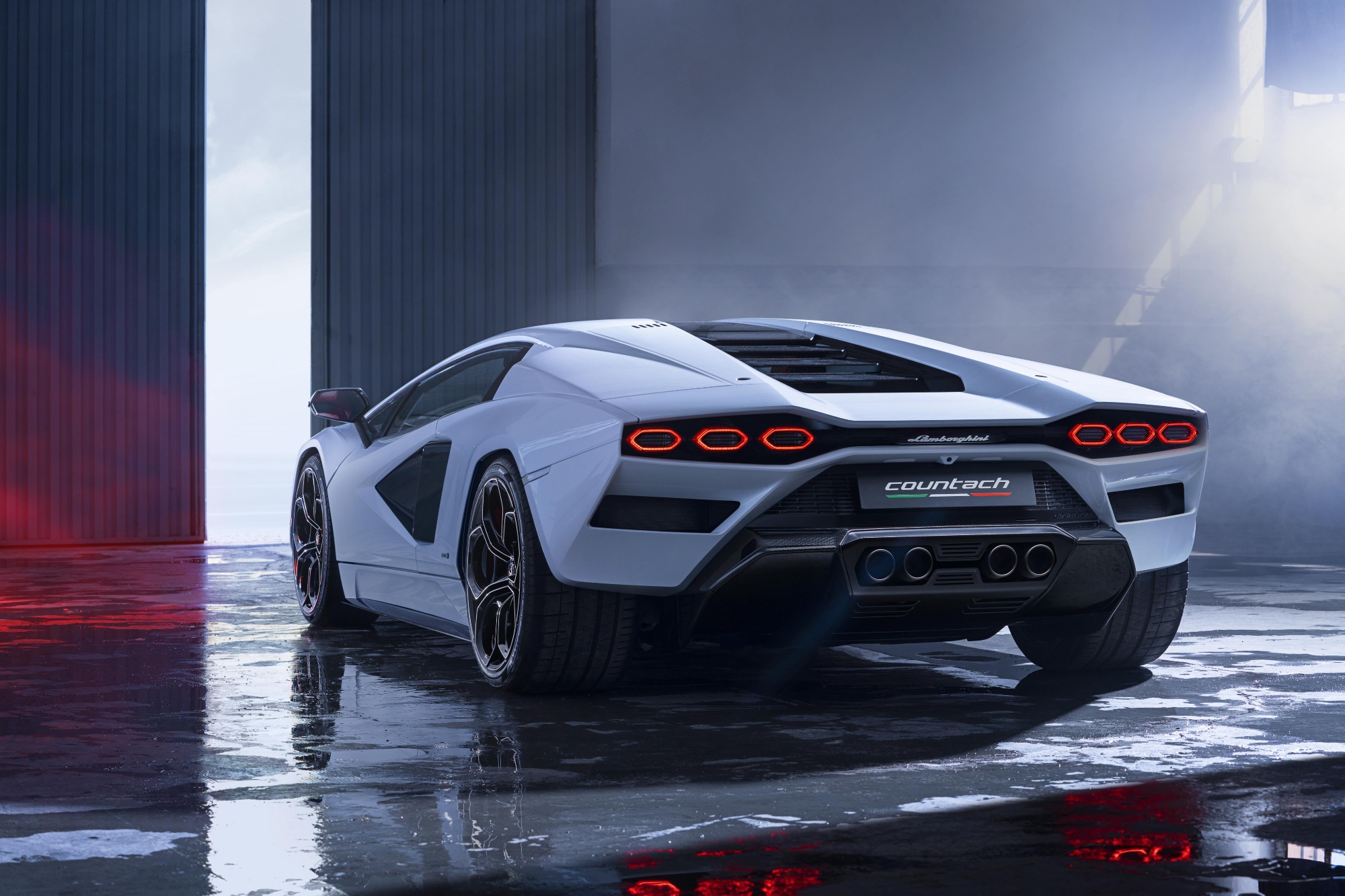 Lamborghini Countach (2022) : à peine dévoilée, déjà détériorée