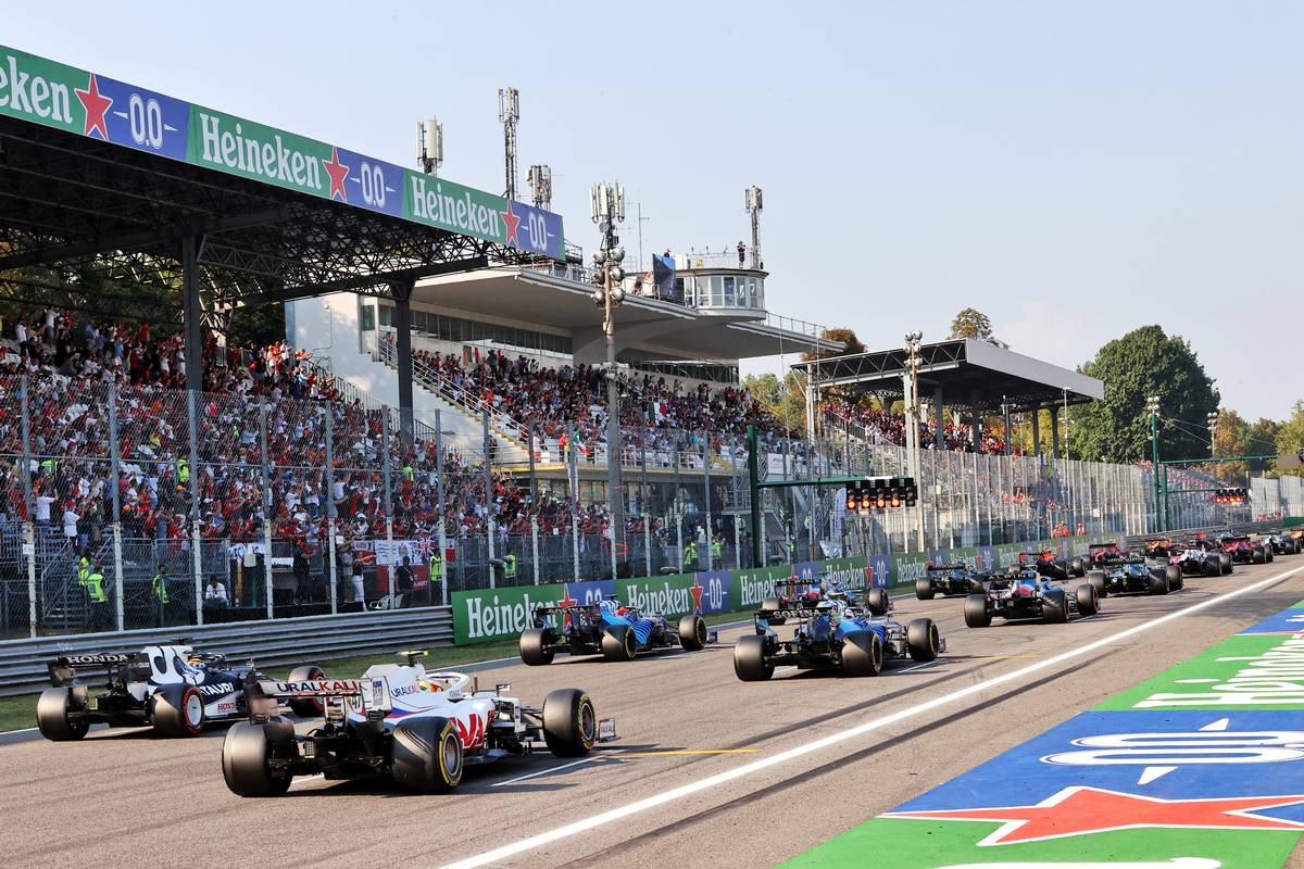 Départ de la course sprint à Monza