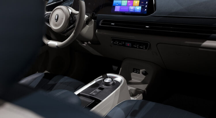 a photograph by Sandra Steh.