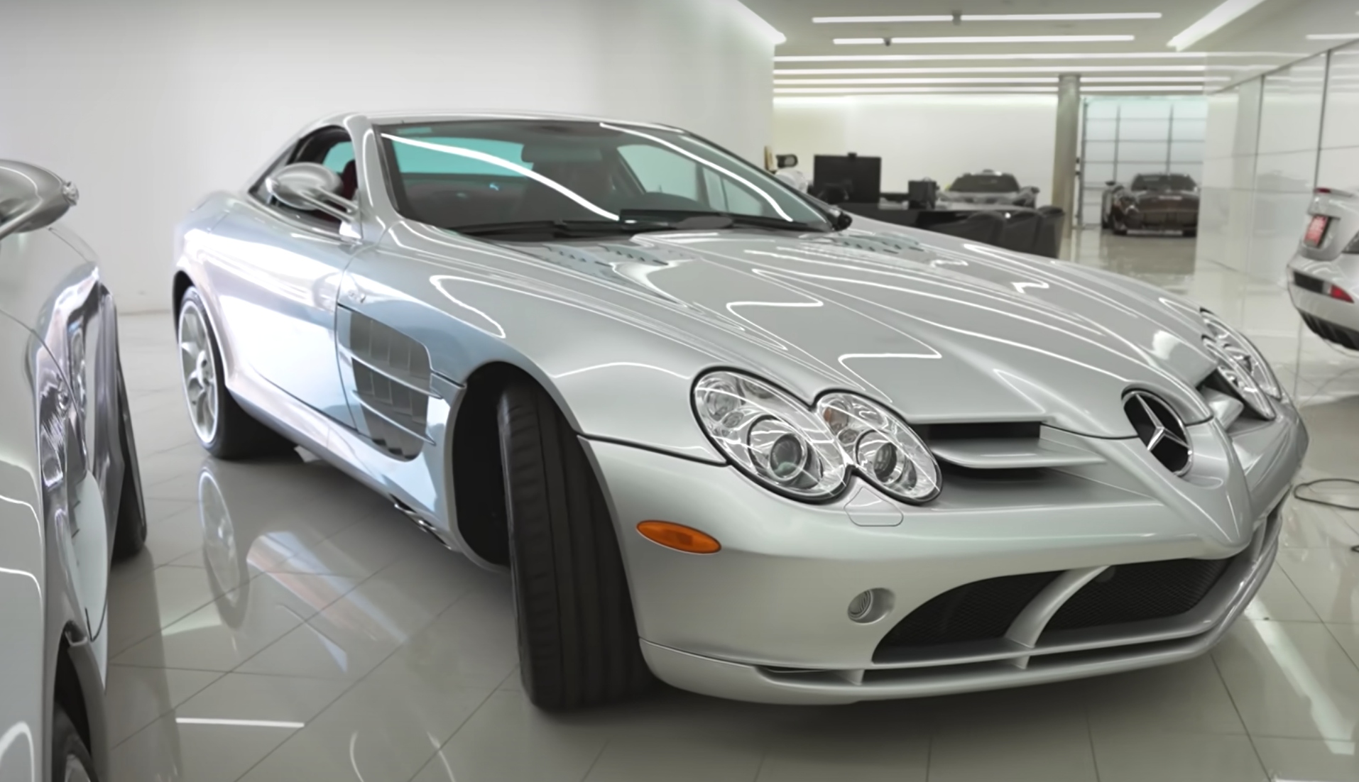 Mercedes-Benz SLR : jamais 8 sans 9 pour Manny Koshbin ! (+ vidéo)