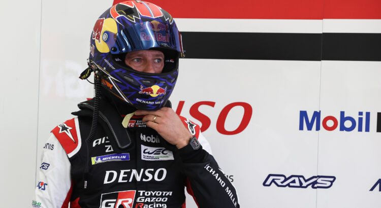 Sébastien Ogier a découvert la Toyota GR010 Hybrid d'Hypercar à Bahreïn