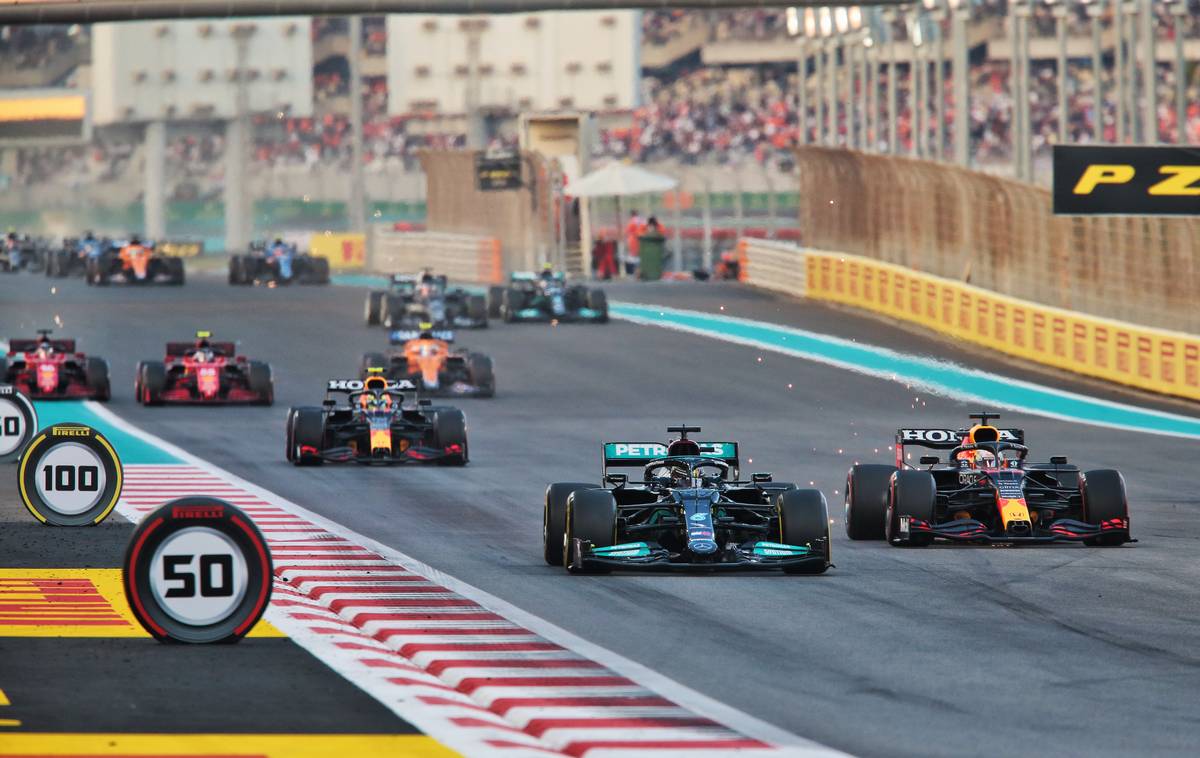 verstappen hamilton abu dhabi 2021