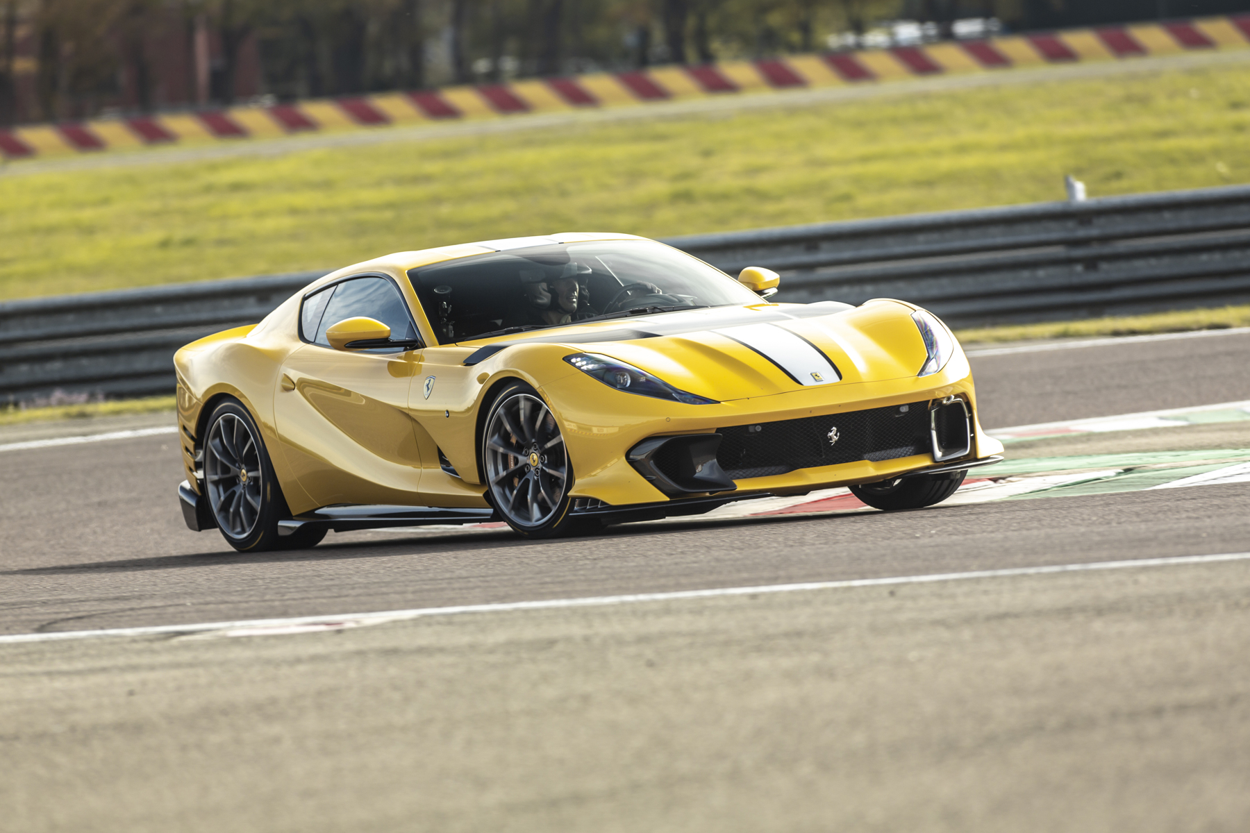 Ferrari 812 Competizione