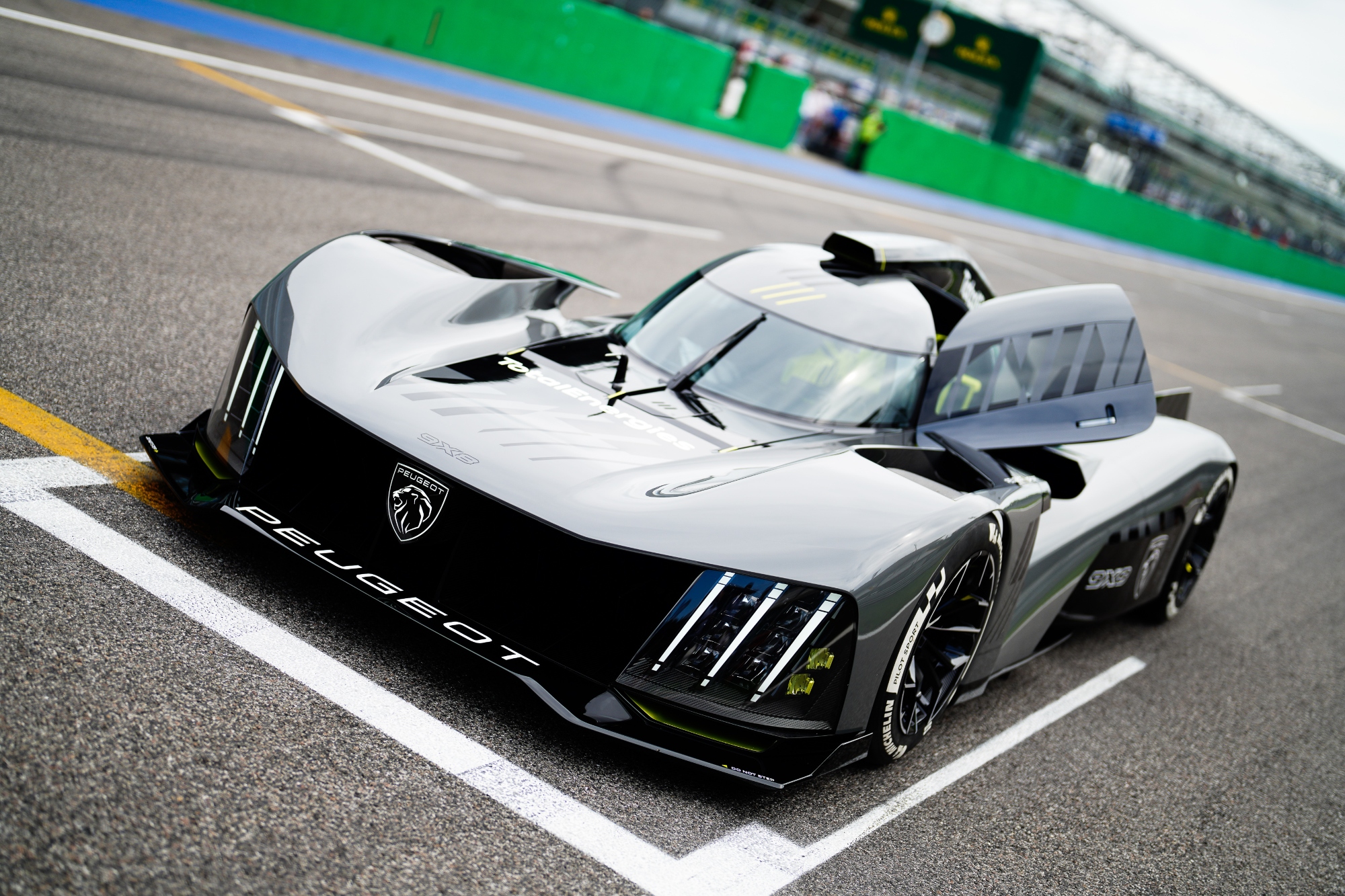 Peugeot 9X8 (2022)