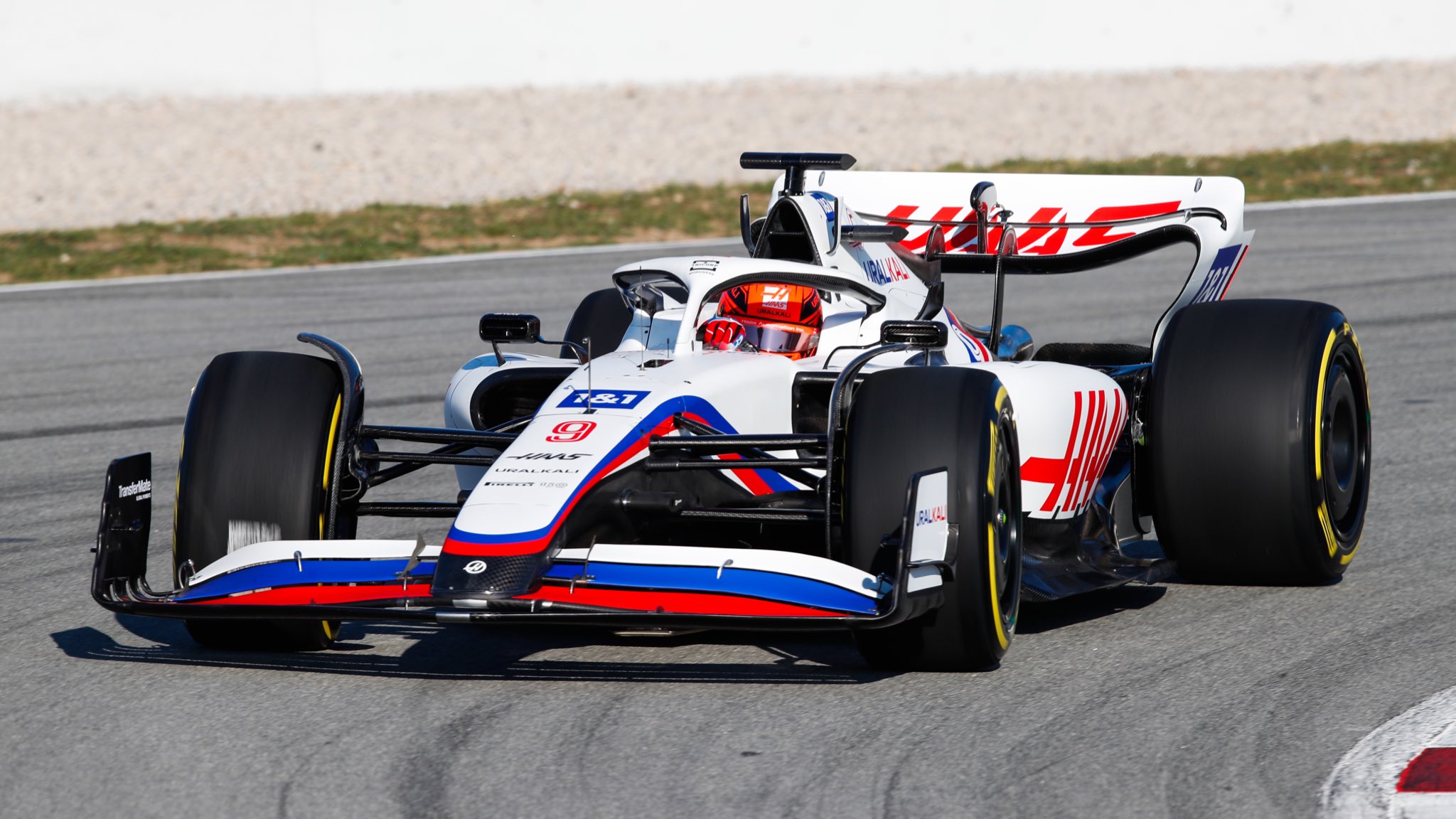 F1 - La nouvelle Haas VF-22 se montre au grand jour à Barcelone