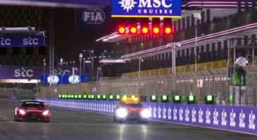 La Safety Car et la Medical Car de F1 font la course
