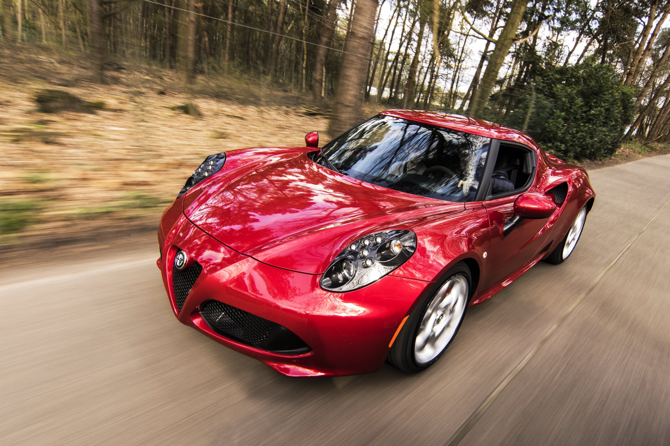 Voiture de sport : pourquoi choisir une assurance ?