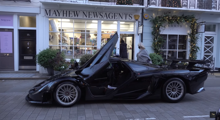 Une McLaren F1 GTR Longtail déambule dans les rues de Londres !