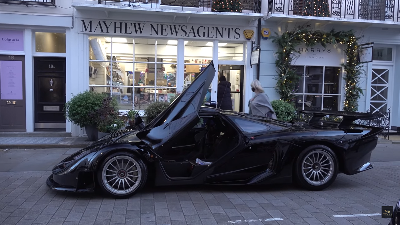 Une McLaren F1 GTR Longtail déambule dans les rues de Londres !