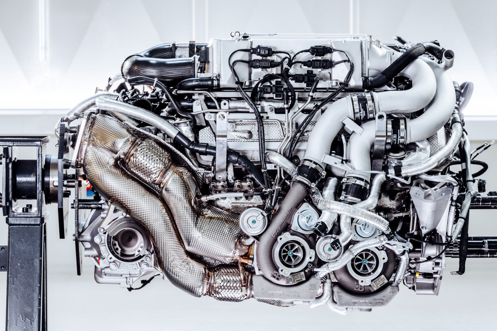 Bugatti : comment est né son iconique moteur W16 de 8 litres ?
