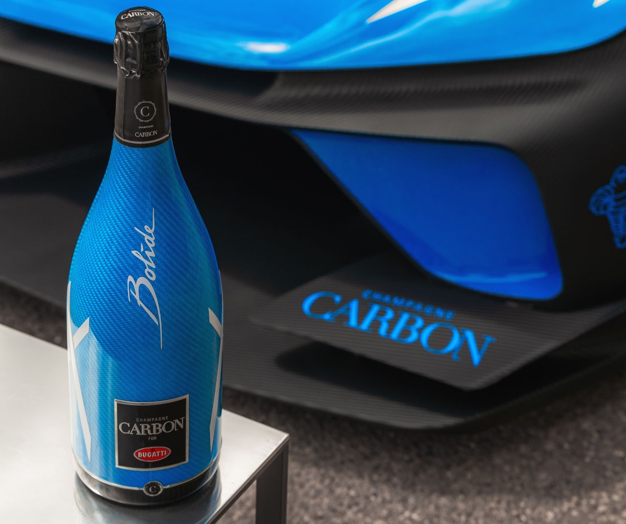 La Bugatti Bolide, l'hypercar de l'extrême, tient son propre Champagne !