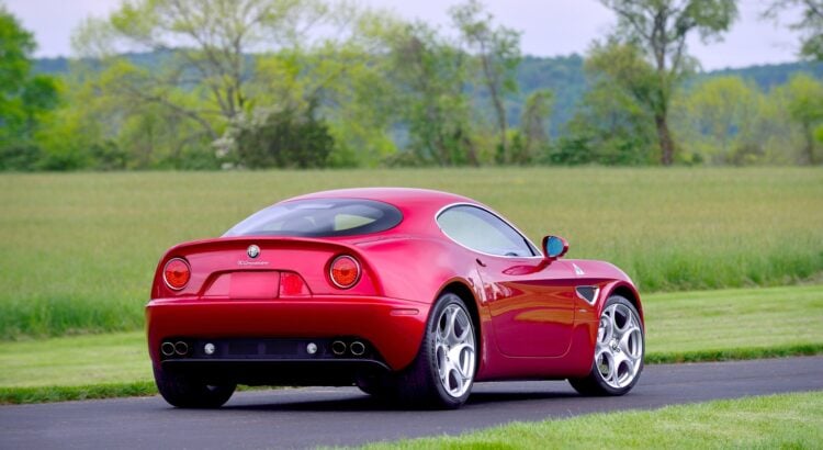 Acheter une occasion : Alfa Romeo 8C Competizione (tarifs, avis, etc.)