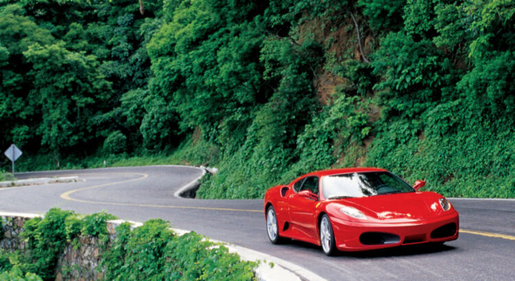 Ferrari pourrait procéder au plus grand rappel de son histoire à cause...d'un bouchon