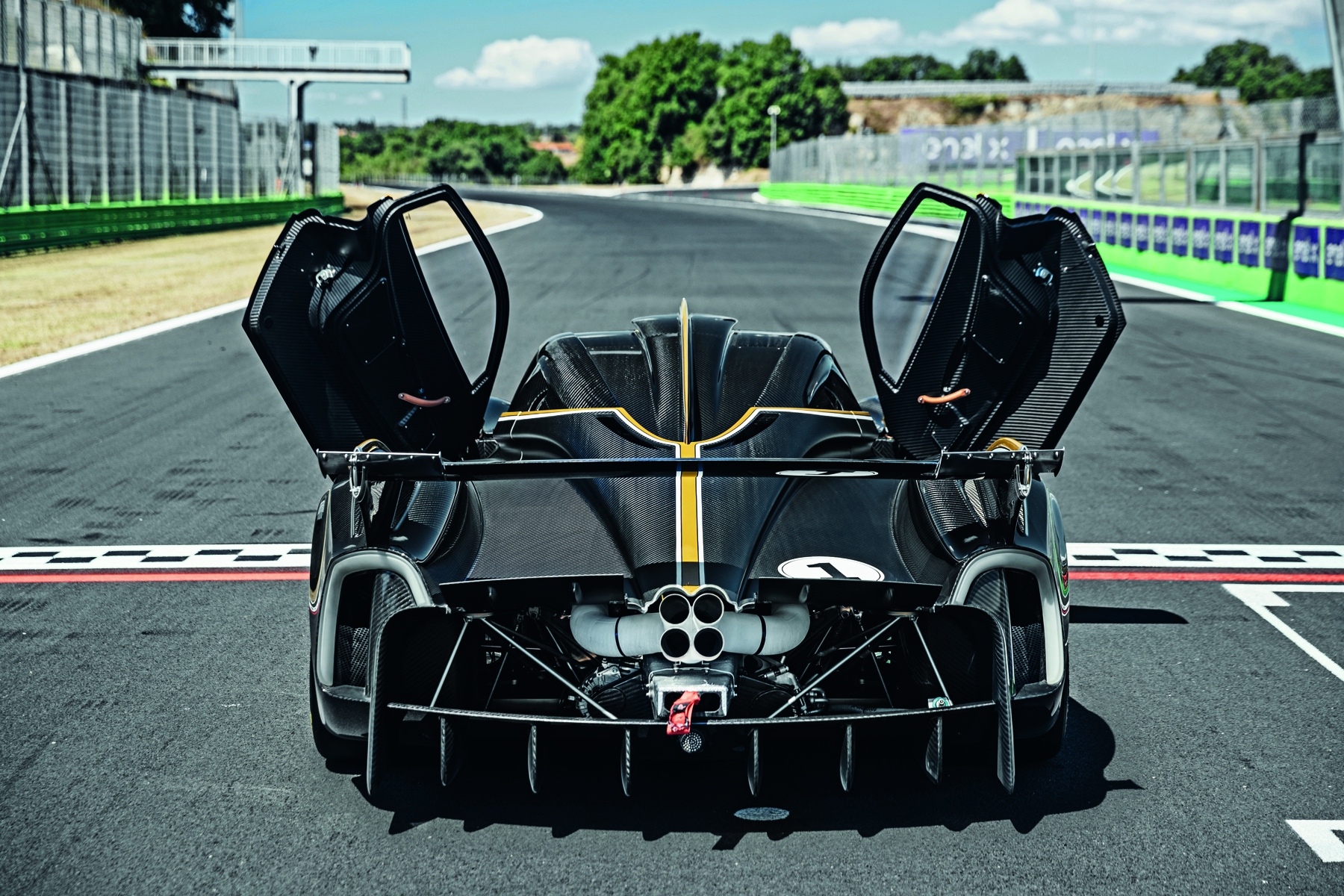Pagani Huayra R 2022