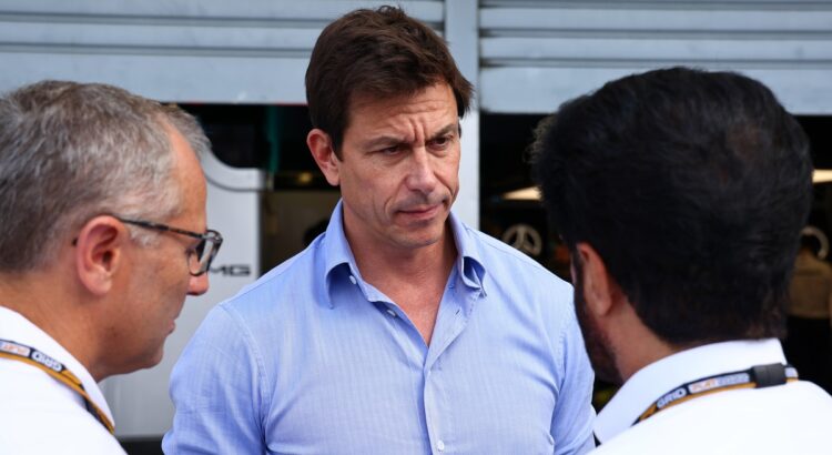 F1 – Sefano Domenicali aimerait voir des points en essais libres !
