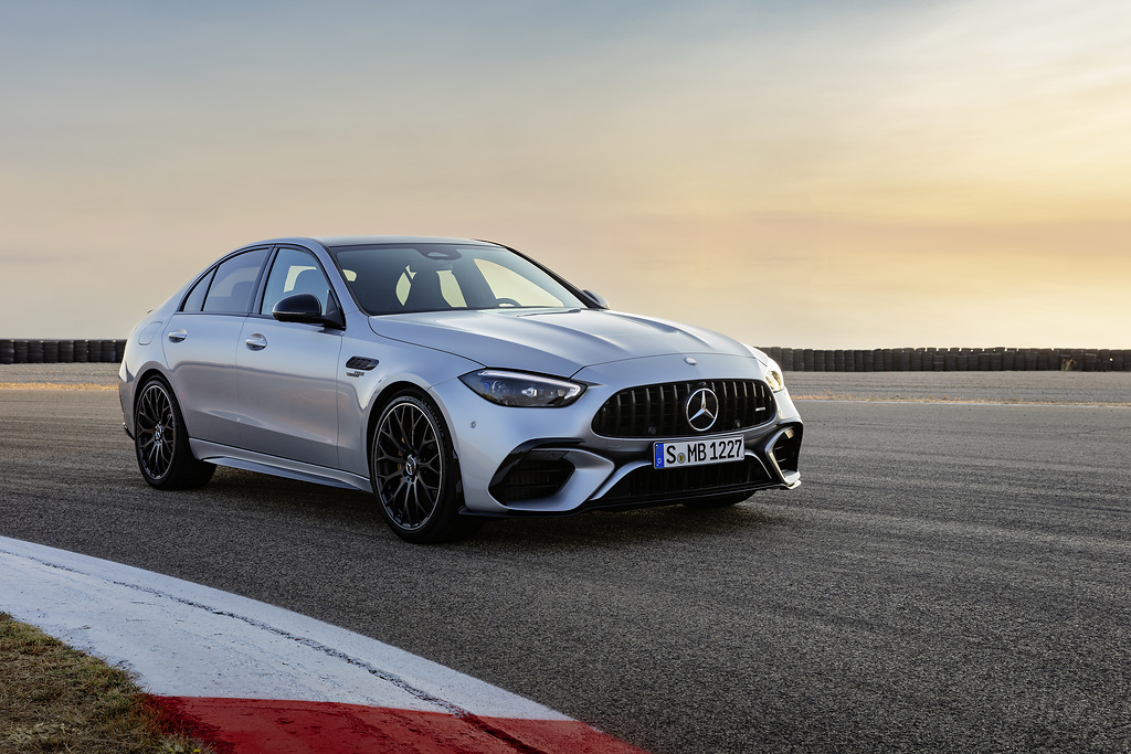 Mercedes-AMG C 63 S E Performance (2022)