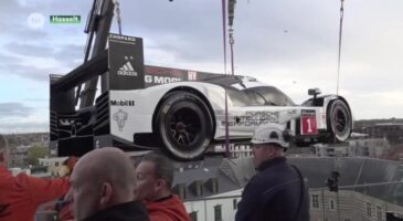 Il installe une Porsche 919 du Mans sur sa terrasse du 8&egrave;me &eacute;tage ! (vid&eacute;o)