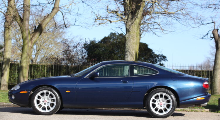 Jaguar XKR (Mk1) : quelles sont ses pannes récurrentes ?