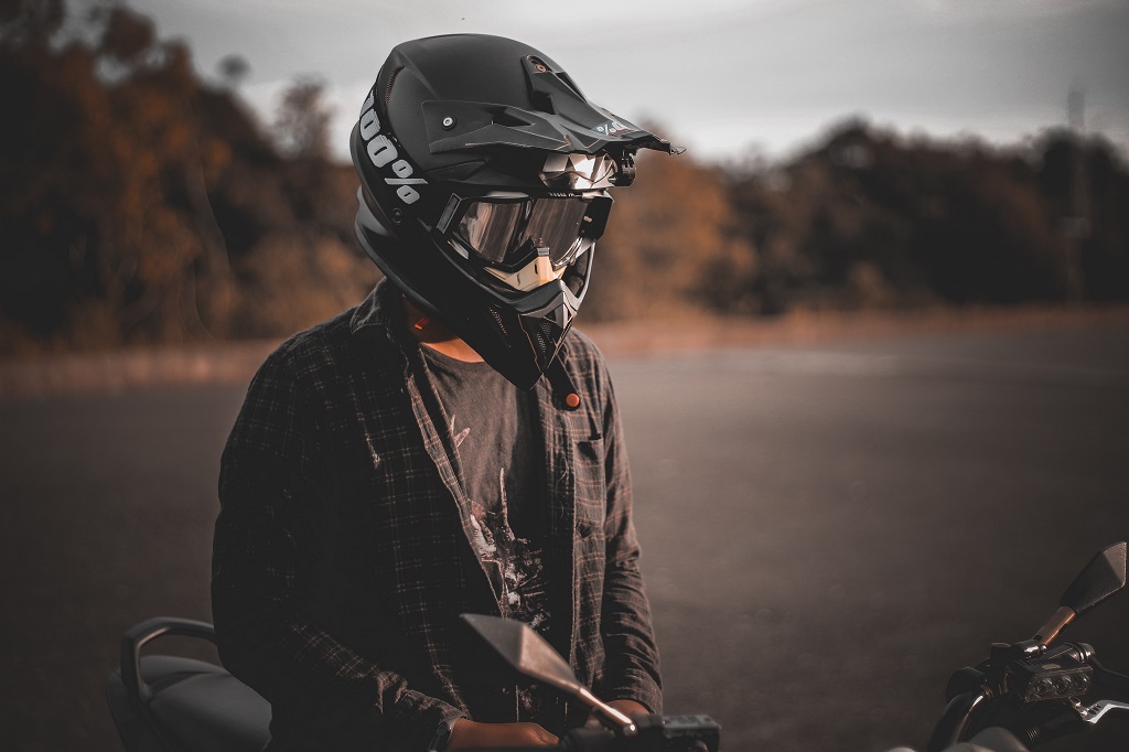 Alt="Accessoires moto : les 5 indispensables"