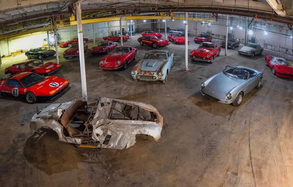 Insolite : 20 Ferrari oubliés dans une grange