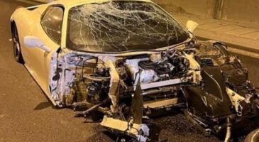 Ferrari 458 Italia crash