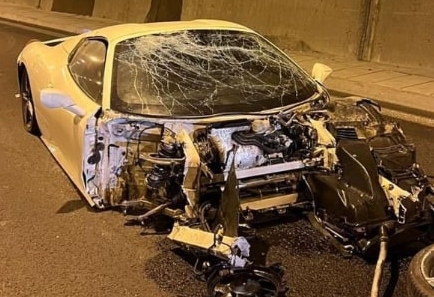 Ferrari 458 Italia crash