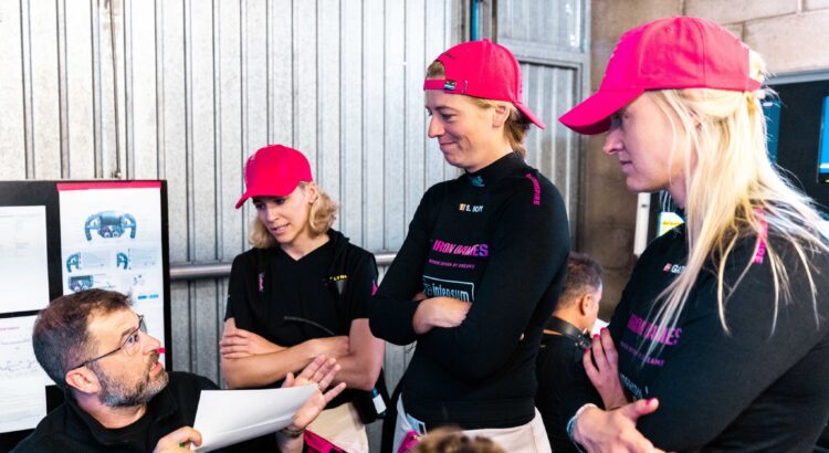Podcast "Inside Racing : l'essence de la vitesse" avec Sarah Bovy, l'une des trois "Iron Dames"