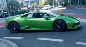 Lamborghini accident vid&eacute;o